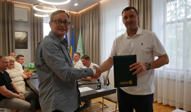AB „ELVORTI“ ir PDAU jungia jėgas Ukrainos agrosektoriaus bei švietimo plėtrai