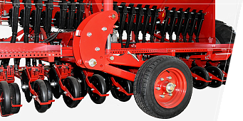 TRANSPORTO PRIETAISAS PAGRINDINIAME KOMPLEKTAVIME