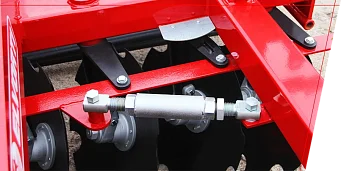 REGULIUOJAMAS ATAKOS KAMPAS = UNIVERSALUMAS